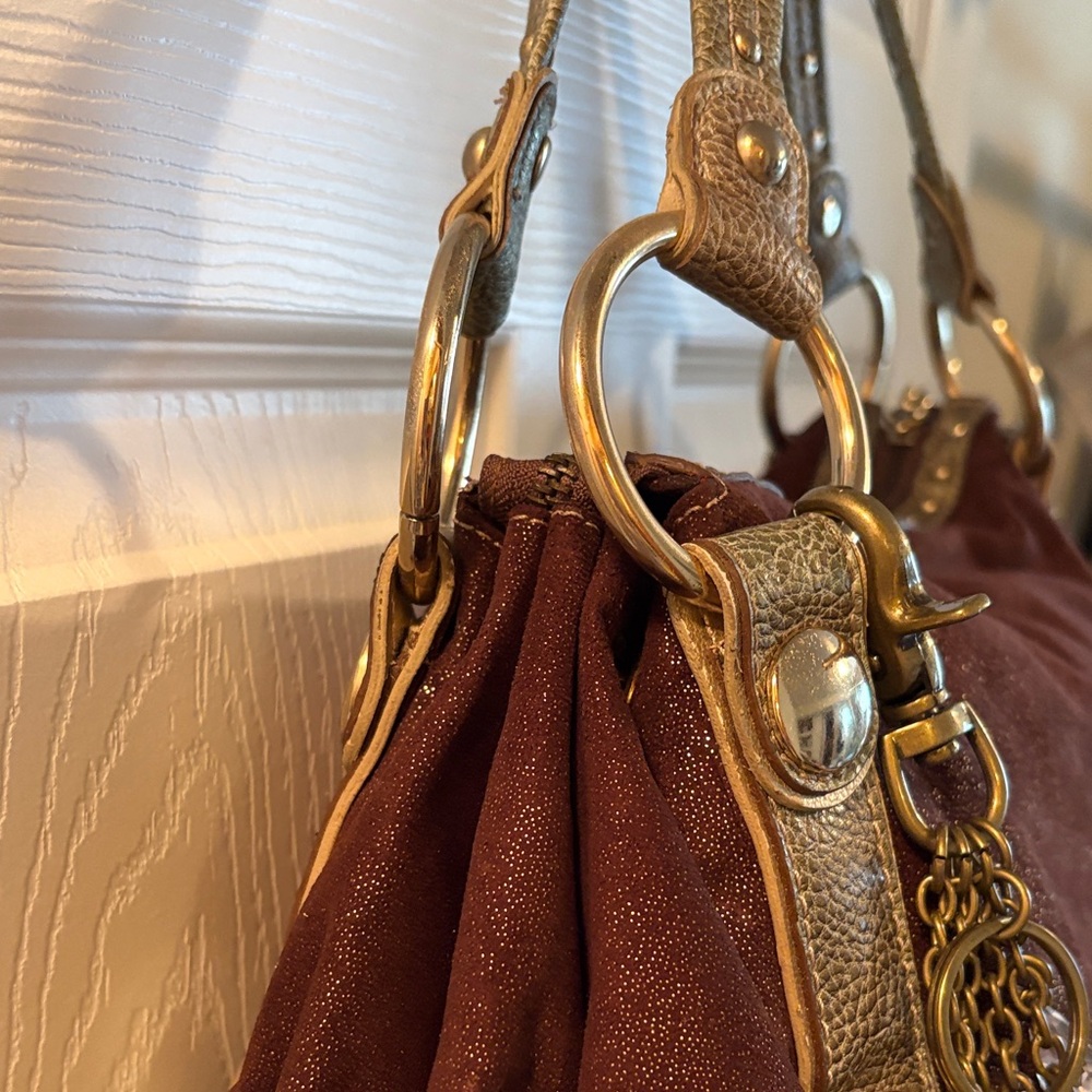 Brown Sparkle Suede Handbag with Gold Accents Charm Keychain Kathy Van Zeeland - Picture 2 of 16